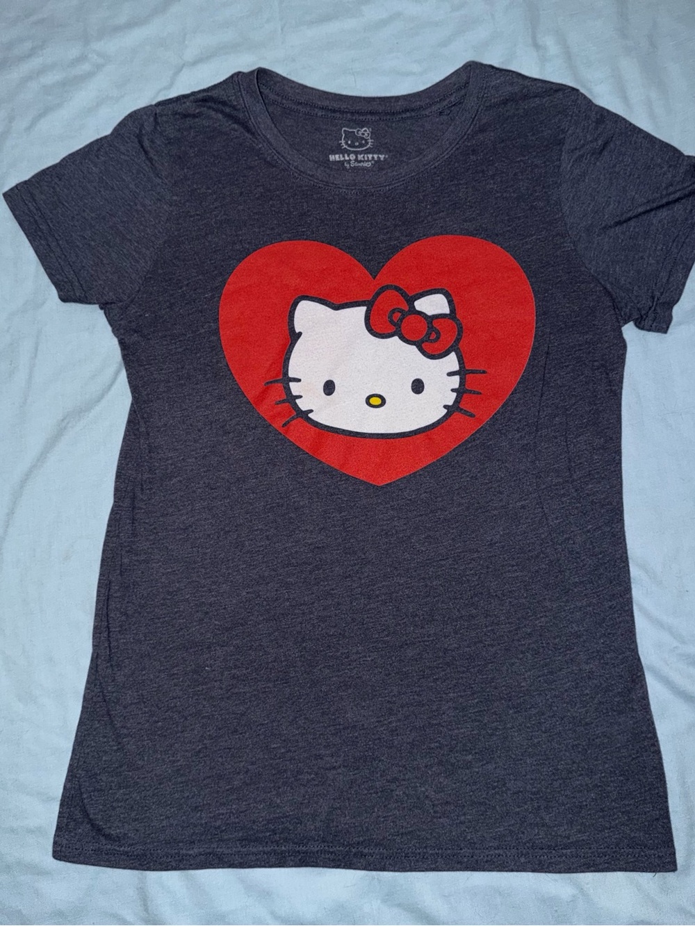 Hello Kitty Juniors' Size XL Navy Graphic Tee with Red Heart